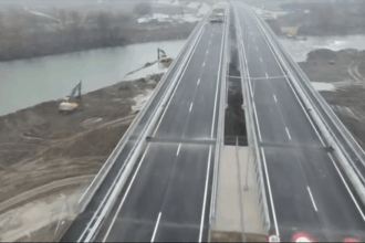 podul romania ucraina peste tisa in teste 693958bc99e9c