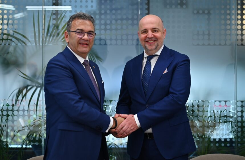 premiera in asigurari allianz tiriac preia campion broker intermediar de top 10 confirmare 694ea5e9500f3