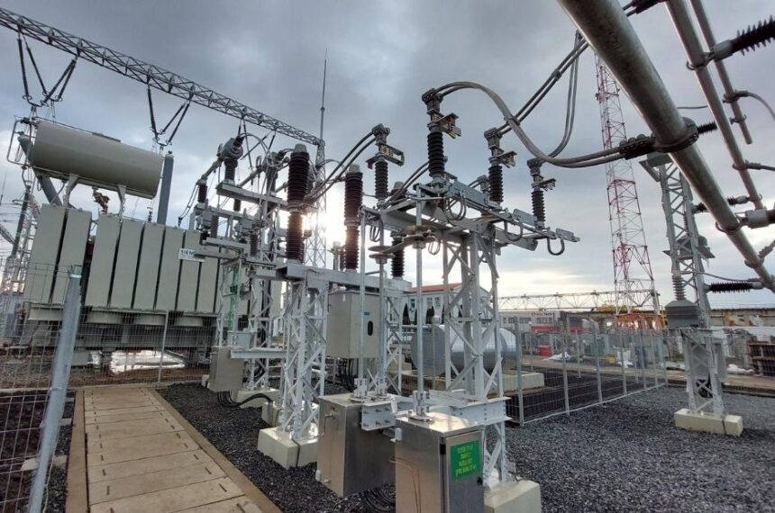 Inovație în energie: Echipa Electromontaj a finalizat instalația STATCOM la stația Sibiu Sud, marcând o premieră pentru Transelectrica cu cele cinci niveluri de tensiune 1 premiera romanii de la electromontaj au finalizat instalatia statcom la statia sibiu sud care devine prima statie transelectrica cu 5 niveluri de tensiune 69416e4b2fee9