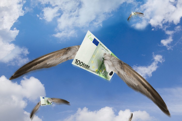 rata inflatiei in zona euro a accelerat usor la 22 in noiembrie 692ecbf73fd32