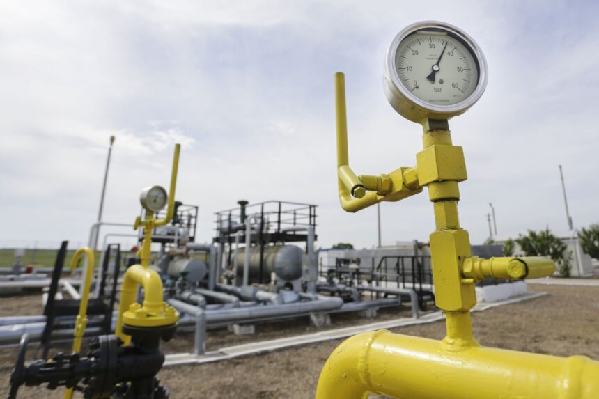 Romgaz se pregătește să ofere gaze direct consumatorilor, inspirându-se din modelul Hidroelectrica. Când vor începe primele livrări 1 romgaz pregateste furnizarea de gaze direct catre clienti finali pe modelul hidroelectrica cand ar putea incepe primele livrari 693016e784fd1