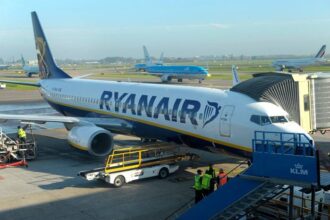 ryanair amenda de 255 milioane de euro in italia pentru abuz in relatiile cu agentiile de turism 694a7085bbbca