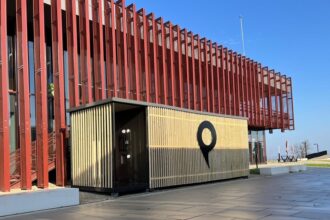 s a deschis primul magazin complet robotizat din romania e facut de romani si este non stop video 693155e13aecd