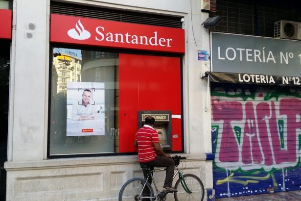santander vinde o participatie de 35 in subsidiara sa poloneza pentru 480 milioane de dolari reuters 692e9ac0a00d7