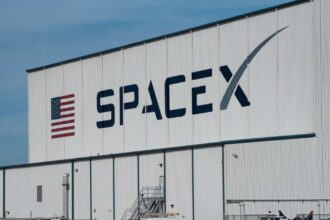 spacex ajunge la o evaluare de 800 de miliarde de dolari si confirma planurile de listare la bursa 693d1f58dce37