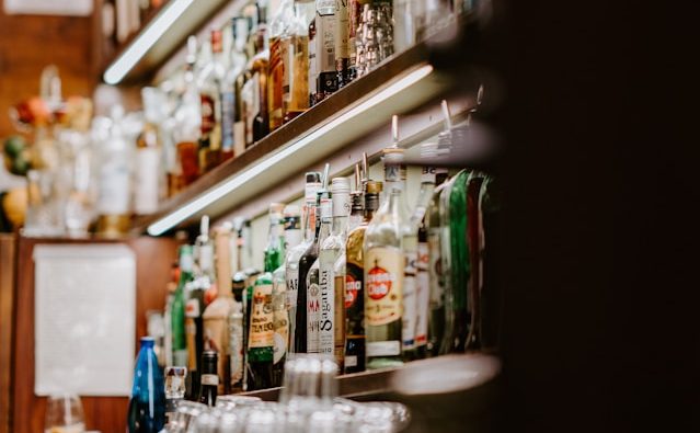 Spirits România solicită Guvernului Bolojan suspendarea majorării de 10% a accizelor programată pentru 1 ianuarie 2026 1 spirits romania cere guvernului bolojan inghetarea cresterii de 10 a accizelor de la 1 ianuarie 2026 694909ee81709