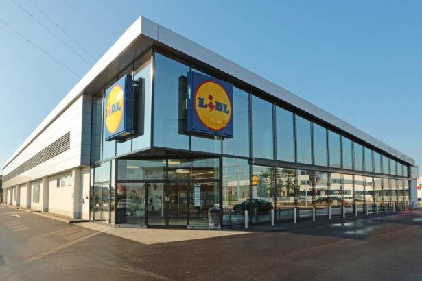 un nou produs inedit se gasestie in magazinele lidl editie limitata de craciun foto 69393cd139a94