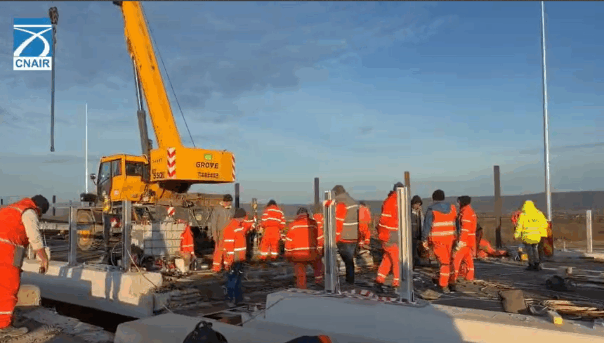 Autostrada A7 Focșani – Adjud: Umbrărescu aduce 3.000 de muncitori pentru finalizarea a 50 km înainte de sărbători 1 video autostrada a7 focsani adjud umbrarescu mobilizeaza 3 000 de muncitori pentru darea in trafic a 50 km inainte de revelion 694138cc82f80