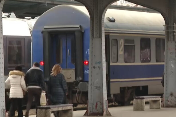 video biletele de tren la toti operatorii feroviari s au scumpit cu 10 o calatorie de la bucuresti la cluj costa 160 de lei 694021d894e68