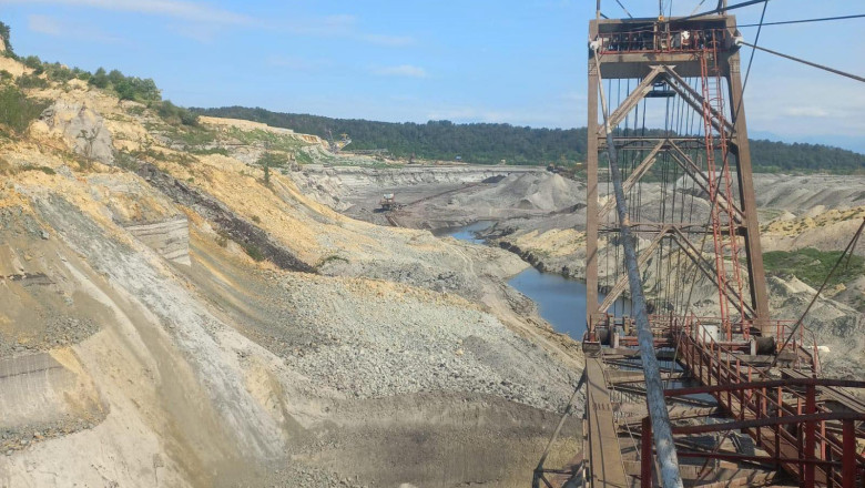 Avarie semnificativă la Termocentrala Rovinari: rezervele de cărbune se epuizează în câteva zile, dar Ministerul Energiei exclude oprirea activității 1 video o avarie majora lasa termocentrala rovinari cu carbune pentru doar cateva zile ministerul energiei nu se ia in calcul oprirea 693012787f4c0