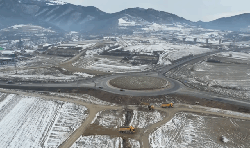 Autostrada A13 Sibiu – Făgăraș: Makyol din Turcia dă startul lucrărilor la impresionantul nod Boița, intersecția cu A1 promițând să devină un adevărat simbol național 1 autostrada a13 sibiu fagaras turcii de la makyol pregatesc lucrarile la mega nodul boita intersectia cu a1 va fi una dintre cele mai spectaculoase din tara video 6976419aea0c1