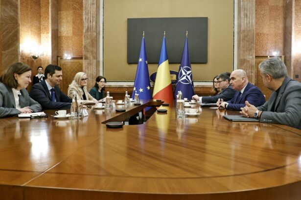 bolojan s a intalnit cu sefii e on romania dupa ce statul roman a blocat vanzarea catre ungurii de la mvm s a discutat despre accelerarea platii datoriilor catre furnizori 6971f7ec0a866