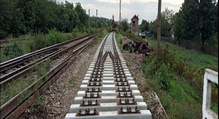 calea ferata pascani iasi a fost atribuit contractul pentru inlocuirea traverselor 696a443f3cc6a