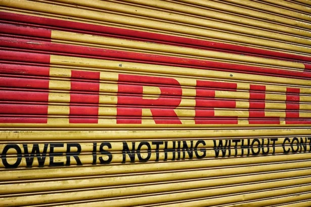 criza pirelli guvernul italian producatorul de anvelope si actionarii cauta solutii pentru a scoate gigantul de sub influenta companieichinezesti sinochem cel mai mare actionar 695cc991e852f