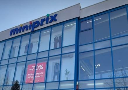Magazinul Miniprix din Militari, un reper al modei accesibile în Capitală, își încheie activitatea după 19 ani de succes 1 miniprix din militari celebru magazin de haine cu preturi mici din capitala se inchide dupa 19 ani pe piata 69732c471df90
