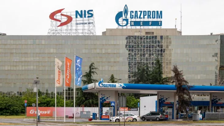 mol investeste 1 mld euro pentru achizitionarea participatiei de 56 a gazprom la nis 6978d2dfbf970