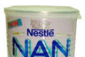nestle extinde pe plan global actiunea de retragere de la vanzare a mai multor loturi de lapte praf pentru sugari care ar putea contine o toxina 695e846b0a6a0