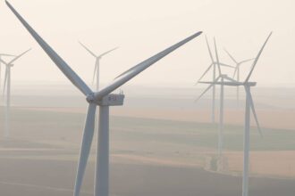 patronii mall urilor afi accelereaza pe energia regenerabila in romania iau credit de 100 mil euro pentru al doilea parc eolian mare la noi in tara 6964cb627fcc5