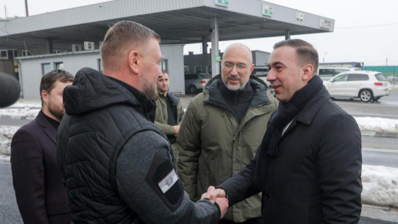 Bogdan Ivan, la frontiera ucraineană: „Fiecare om merită acces la energie, fără excepție” 1 bogdan ivan la granita cu ucraina oamenii trebuie sa aiba energie fara