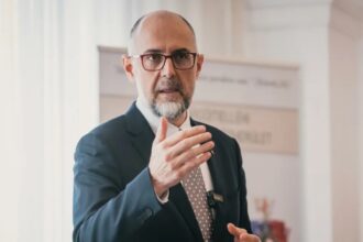 cat mai rezista coalitia seful udmr ii cere lui bolojan sa reduca cu 50 taxele locale care au fost recent majorate 698217564c156