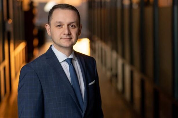 electrica vrea sa construiasca o centrala fotovoltaica pe platforma combinatului din galati 699dda4f369d4