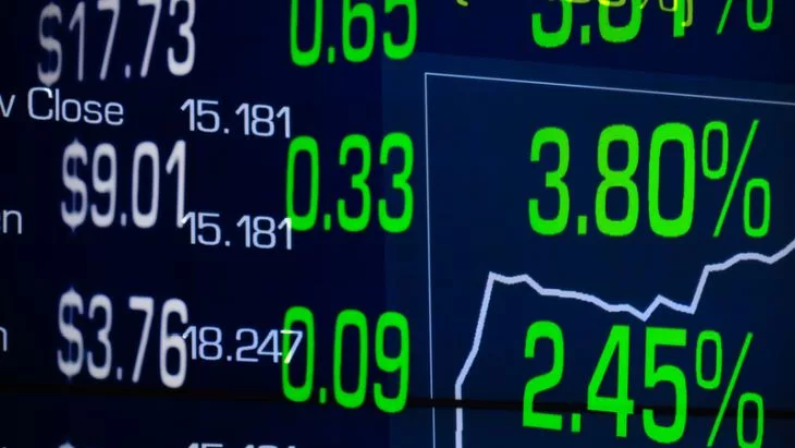 Electroalfa își deschide porțile pentru investitori: acțiunile la prețuri între 8,35 și 8,85 lei ar putea însemna un plus de peste 100 de milioane de euro pentru companie 1 ipo ul electroalfa lansat la 835 885 lei per actiune poate aduce companiei peste 100 mil euro 698078626ff60