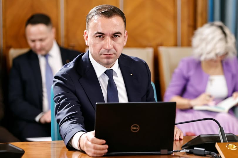 Ministrul Energiei dezvăluie aprobarea Memorandumului care asigură angajaților de la CE Oltenia fondurile pentru tichetele de masă 1 ministrul energiei anunta ca a promovat memorandumul prin care angajatii de la ce oltenia vor primi banii pentru tichetele de masa 698f6cbeda8f7