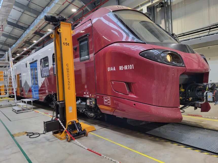 Primele trenuri Alstom destinate interregionalului Călători au trecut cu succes de recepția inițială 1 primele trenuri alstom pentru interregional calatori au fost receptionate preliminar 6994494bd0788