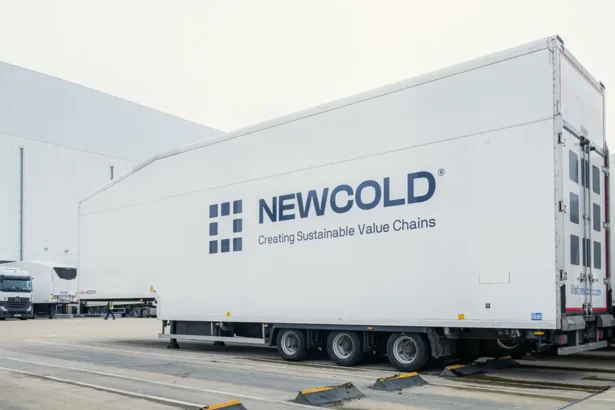 primul depozit frigorific complet automatizat din romania va fi finantat de bcr si berd cu 183 mil lei fiecare 6985cee85ccd1