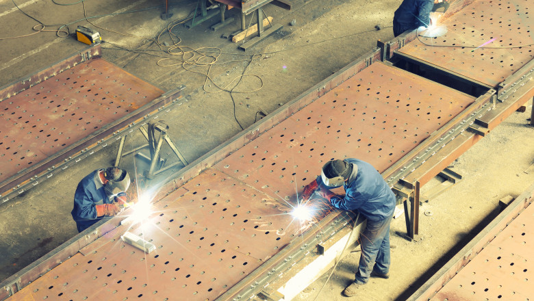 Serviciile din UE și zona euro în declin, România și Bulgaria se numără printre liderii creșterii 1 productia de servicii a scazut in ue si zona euro romania si bulgaria printre tarile cu cele mai mari cresteri 6985f3092aca7