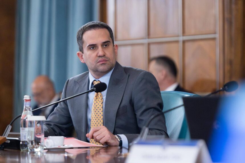 Achiziția a 16 locomotive electrice și 20 de trenuri interregionale, sprijinită de Fondul pentru Modernizare – declarația ministrului transporturilor 1 16 locomotive electrice si 20 de trenuri interregionale vor fi cumparate prin fondul pentru modernizare ministrul transporturilor 69b3ed16ae9d0