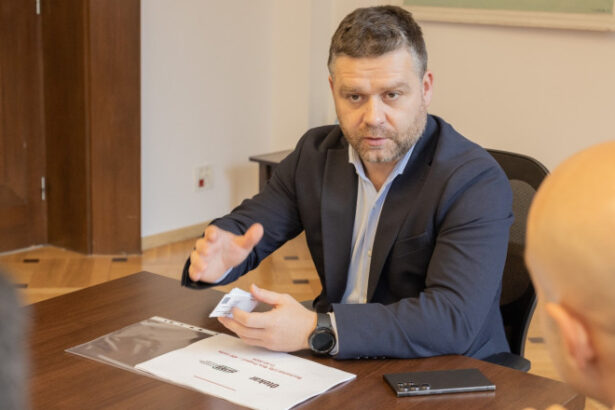 amenzi de 86 000 lei in centrul capitalei pentru fatade murdare ciucu e inacceptabil ce vedem in oras 69bd53a10c8a0