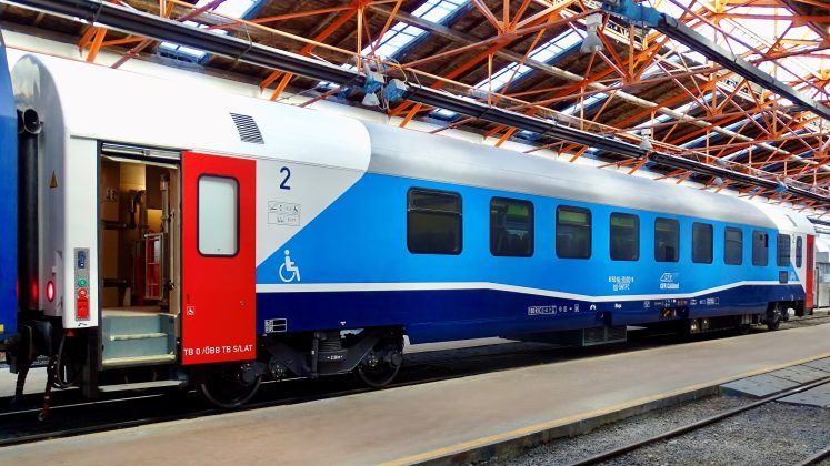 foto al 30 lea vagon de calatori modernizat de electroputere vfu pascani prin pnrr urmeaza sa fie predat cfr calatori 69b2eb4eb8c6e