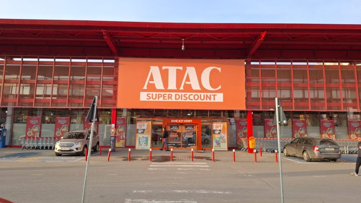foto se deschide magazinul atac din drumul taberei acolo unde a functionat unul dintre cele mai vechi supermarketuri din bucuresti ce este nou la atac 69a91d1e5b811