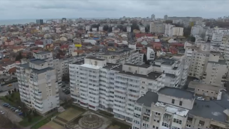 Locuințe accesibile și de calitate în Uniunea Europeană: Parlamentul European solicită măsuri reale și simplificarea procedurilor administrative 1 locuinte decente si accesibile in ue parlamentul european cere actiuni concrete si eliminarea barierelor birocratice 69afff1bab7ce