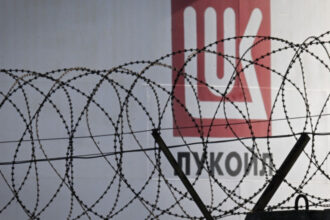 lukoil a inregistrat pierderi pentru prima data in cei 30 de ani de istorie ai companiei 69bd9ea00f873