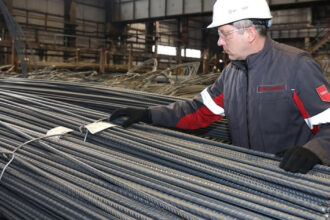 miliardarul ahmetov aduce otel ucrainean in romania metinvest livreaza din cea mai mare uzina din ucraina 69ad14333b532