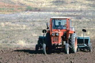 motorina mai ieftina pentru fermieri nu vor mai plati tva si acciza pentru combustibilul folosit pentru lucrarile agricole 69c6982ea42ba