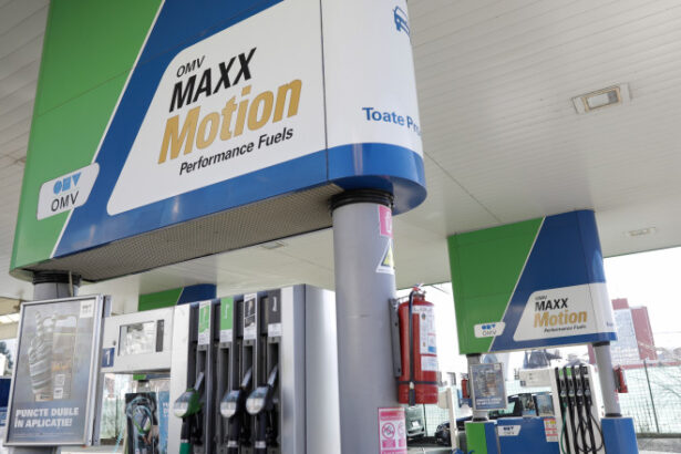 nicusor dan si premierul ilie bolojan se intalnesc astazi cu o delegatie a omv petrom 69b7c772b4406