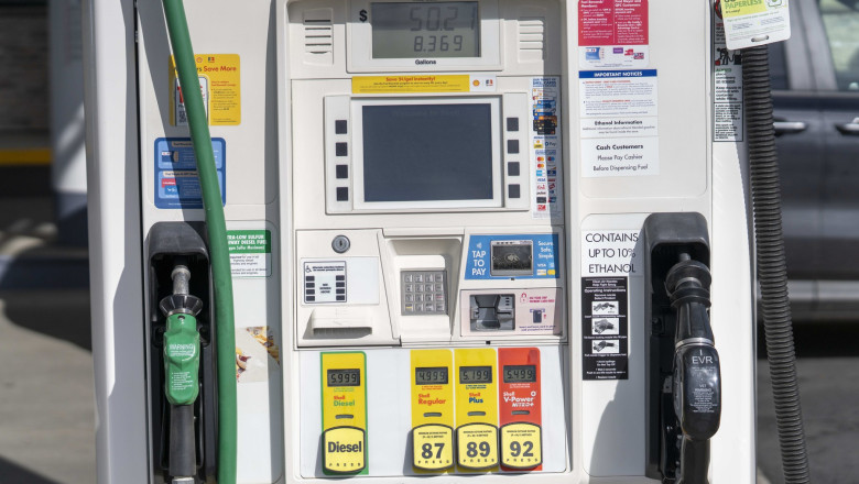 pretul benzinei in sua a crescut cu 20 de la declansarea conflictului din iran cat a ajuns sa coste acum comparatie cu romania 69b26c63f1fd1