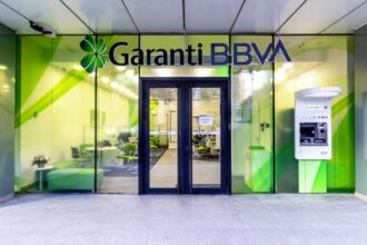 raiffaiesen este foarte aproape sa cumpere garanti bbva tranzactie de 550 de milioane de euro surse 69aff0cd86769