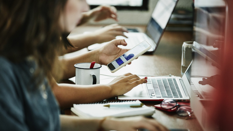 Transparența veniturilor devine o normă: salariile vor fi vizibile în anunțuri, iar discrepanțele între remunerațiile femeilor și bărbaților vor fi verificate 1 transparenta salariala devine obligatie salarii afisate in anunturi si controale pe diferentele de plata intre femei si barbati 69ca9c710b91b