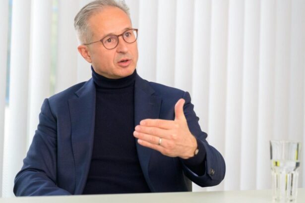 trebuie sa conducem mai putin anuntul sefului omv despre o posibila criza de carburanti 69b7ced84ec40