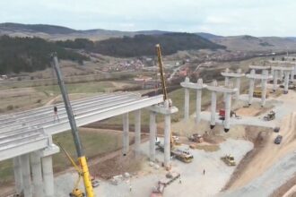 video autostrada transilvania turcii de la ozaltin au montat jumatate din grinzi la viaductul de 2 kilometri 69c4034402a87