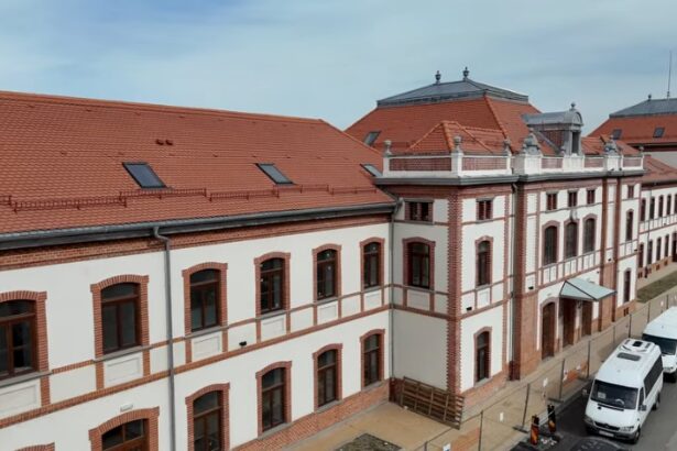 video gara din romania unde lucrarile se apropie de final cum arata acum nodul feroviar istoric 69beb63b38e86