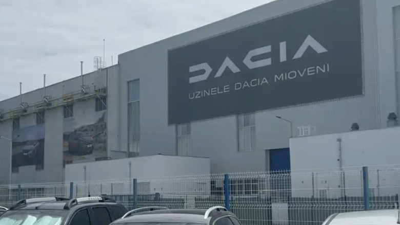 Val de disponibilizări la uzina Dacia din Mioveni: compania a hotărât să transfere o parte din producție în alte țări 1 video val de concedieri la uzina dacia de la mioveni compania a decis sa relocheze o parte din productie in alte tari 69b6400c8fcac