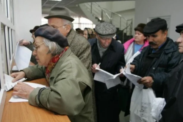 cat a fost pensia medie lunara la sfarsitul anului 2025 si cati pensionari erau in romania date oficiale 69d13f6a5d72f
