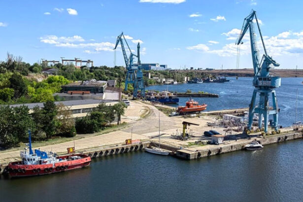 santierul naval mangalia va intra in procedura de faliment planul de reorganizare a fost respins de creditori 69d39c4a162fa