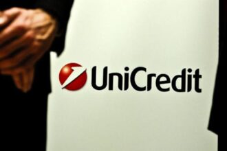 unicredit a lansat o oferta pentru a detine peste 30 din actiunile commerzbank fara a prelua controlul 69d3d4693ab41