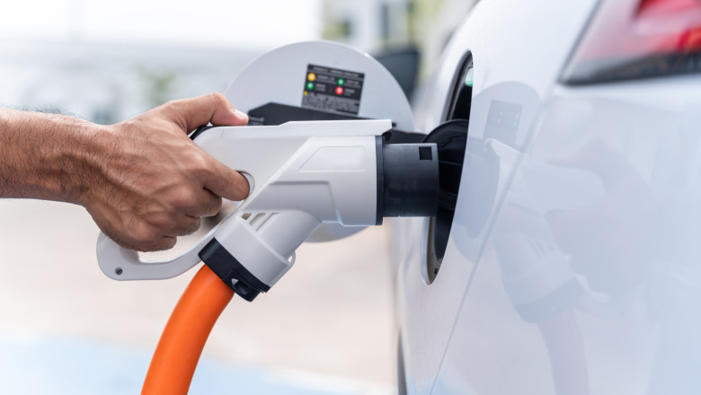 vanzarile de automobile electrice au explodat pe principalele piete ue pe fondul scumpirii carburantului ce se intampla in romania 69e5f075596bb